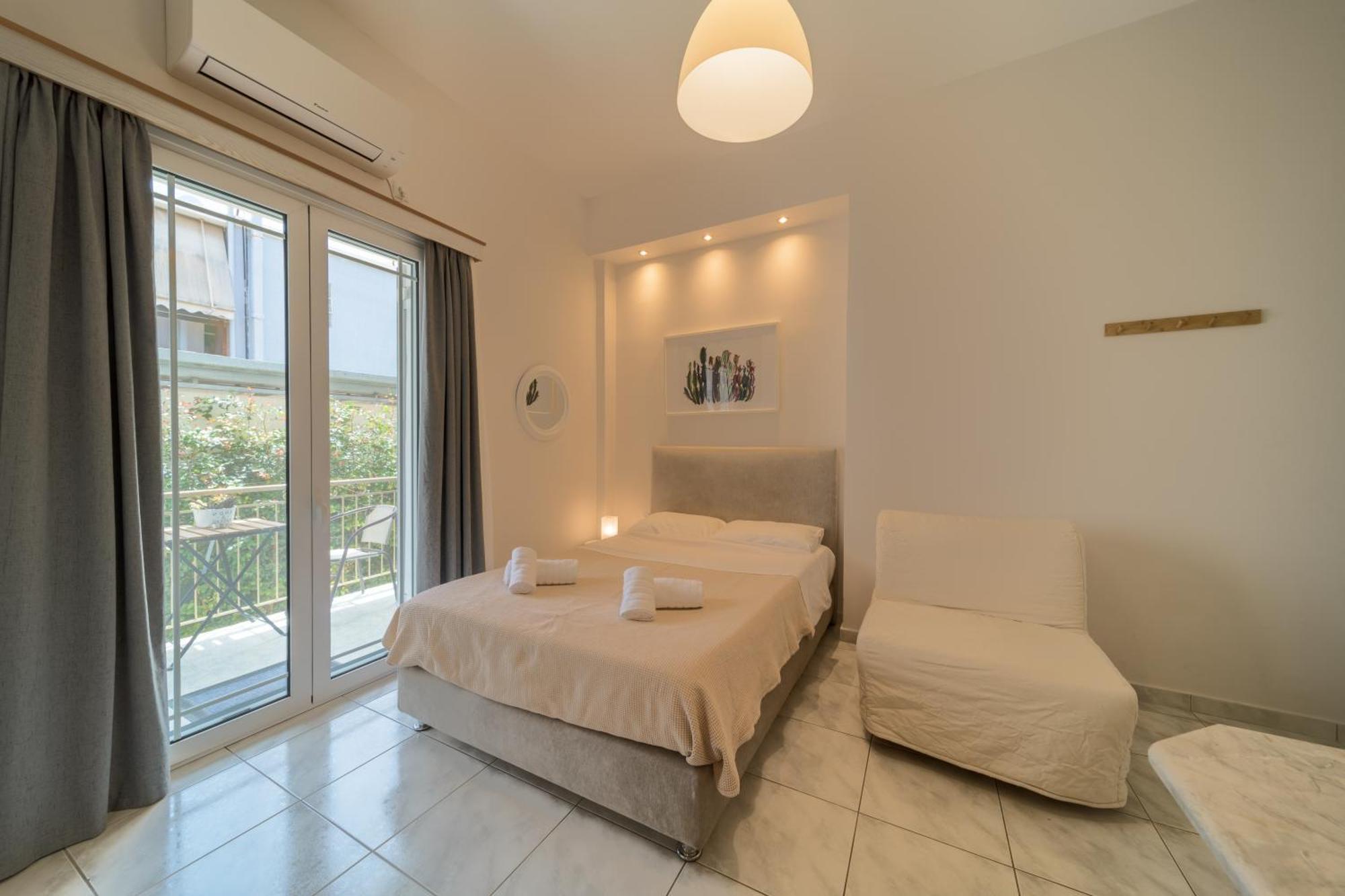 Cactus - Blooming Garden Apartment Kalamata